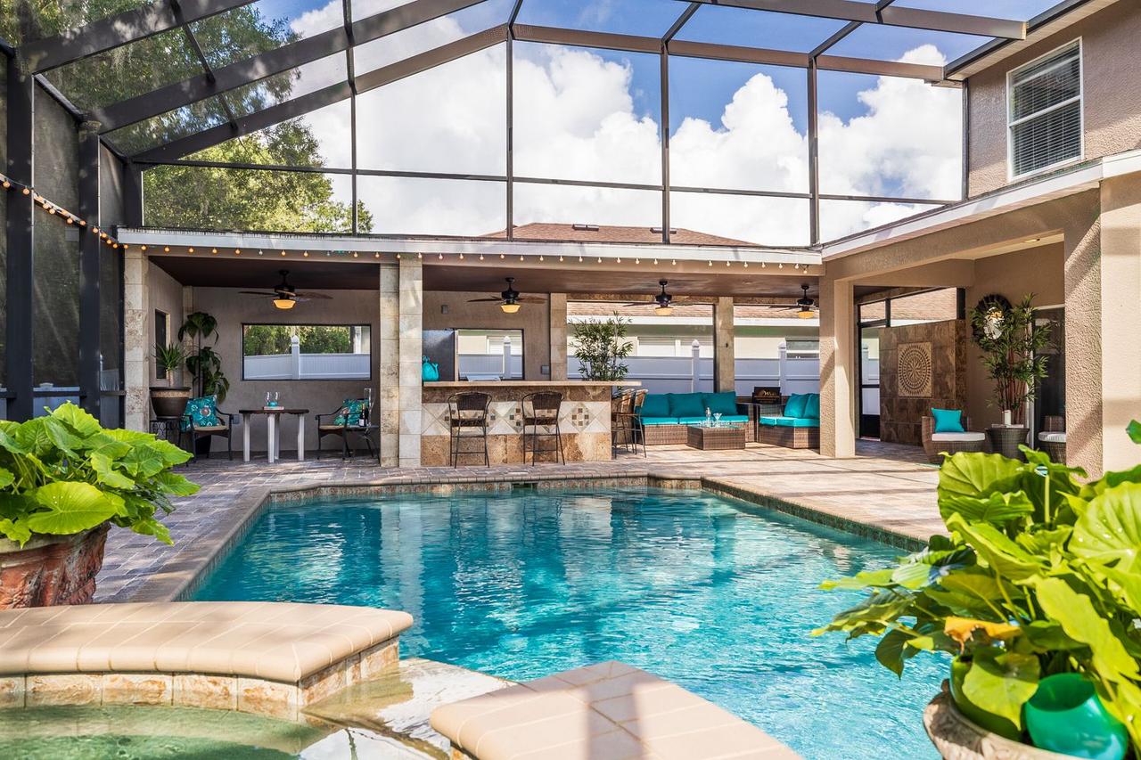 Profile photo 8 of 12