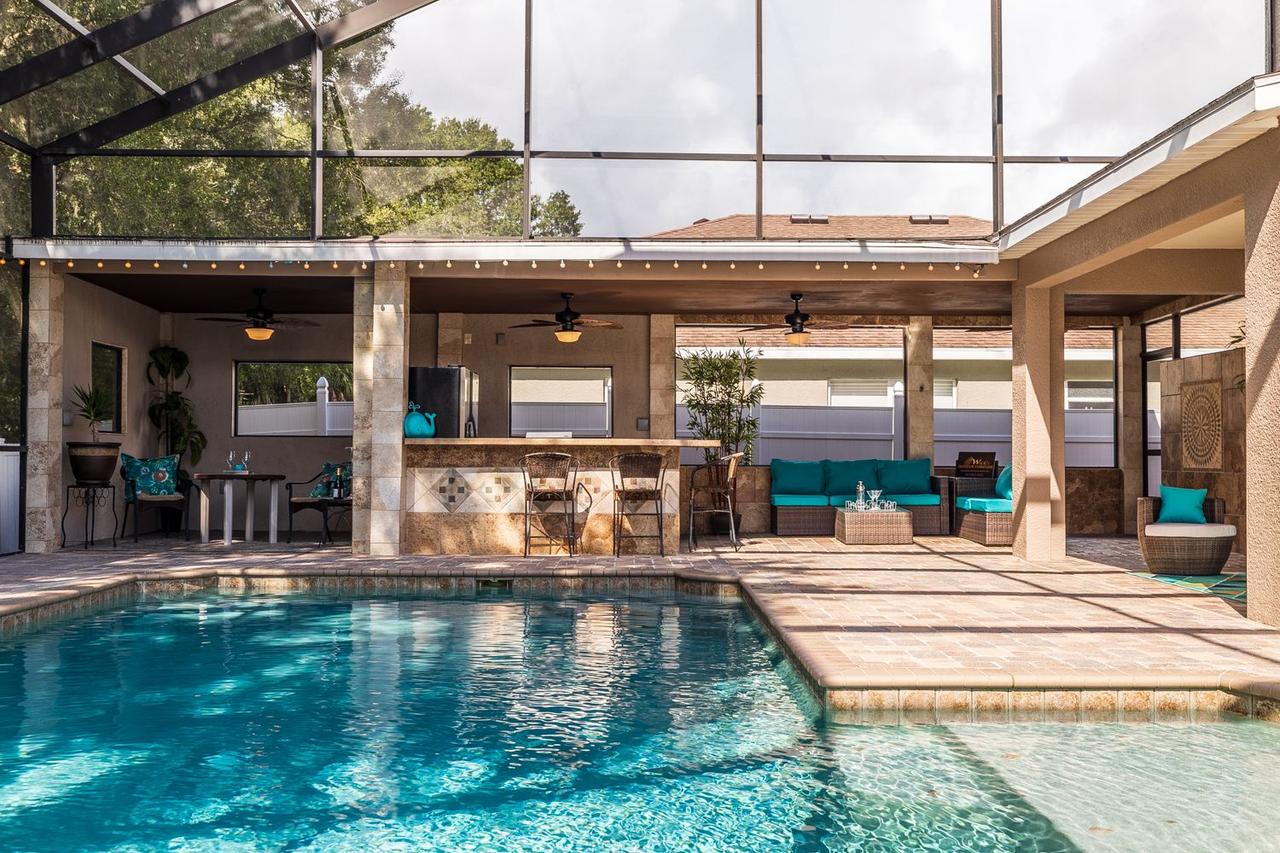 Profile photo 12 of 12