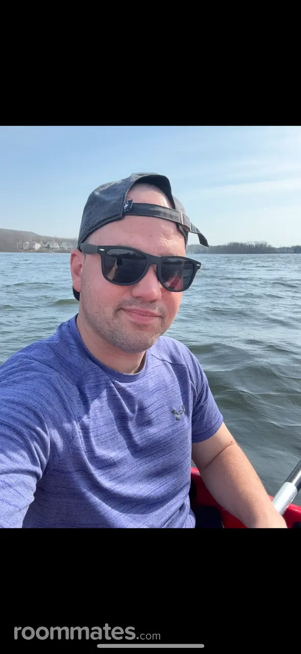 Profile photo 17 of 19