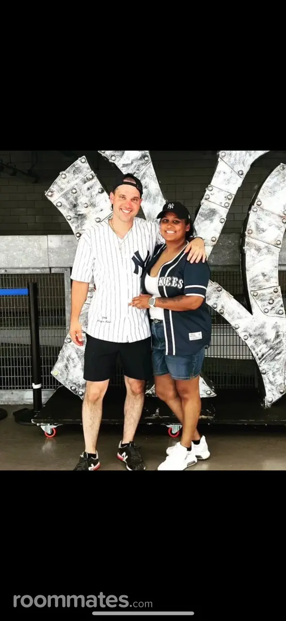 Profile photo 13 of 19