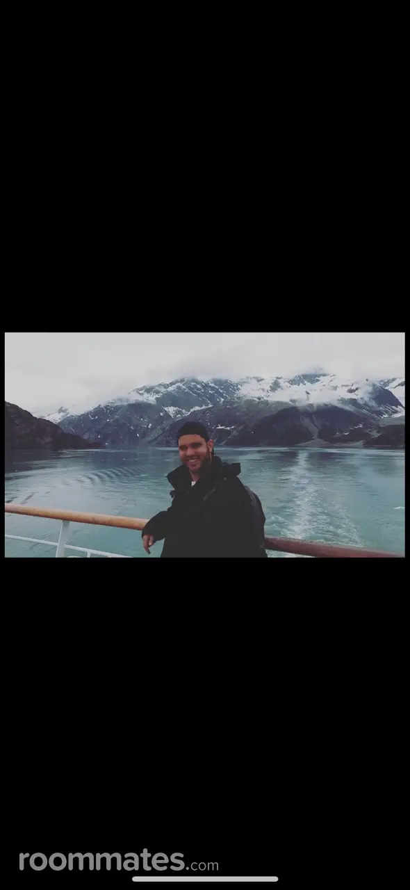 Profile photo 11 of 19