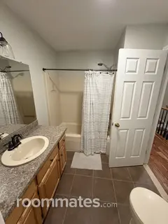 Room for rent in Southington, CT $1200, townhouse