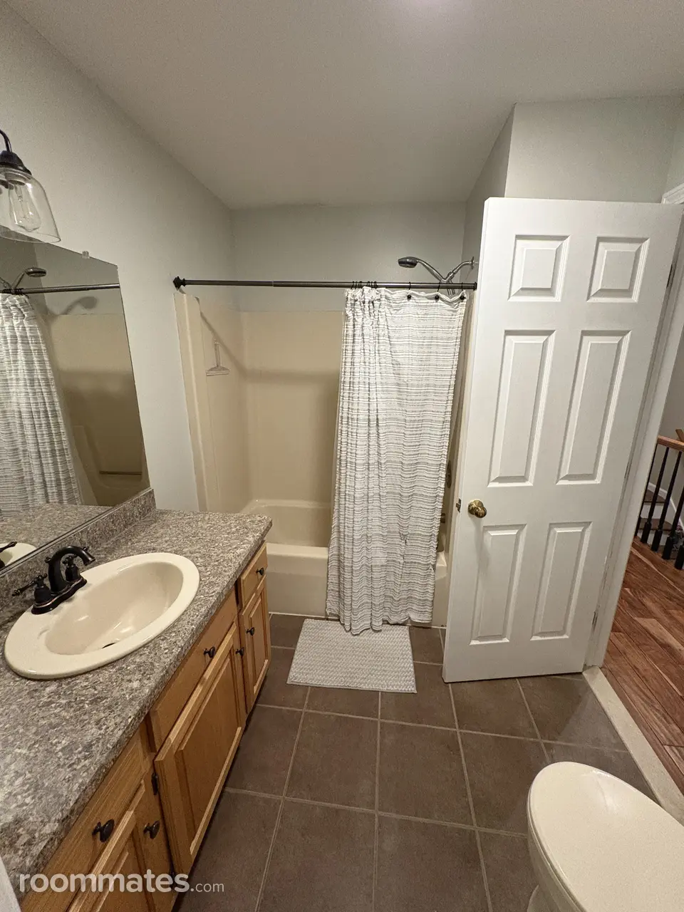 Profile photo 9 of 19