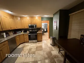 Room for rent in Southington, CT $1500, townhouse