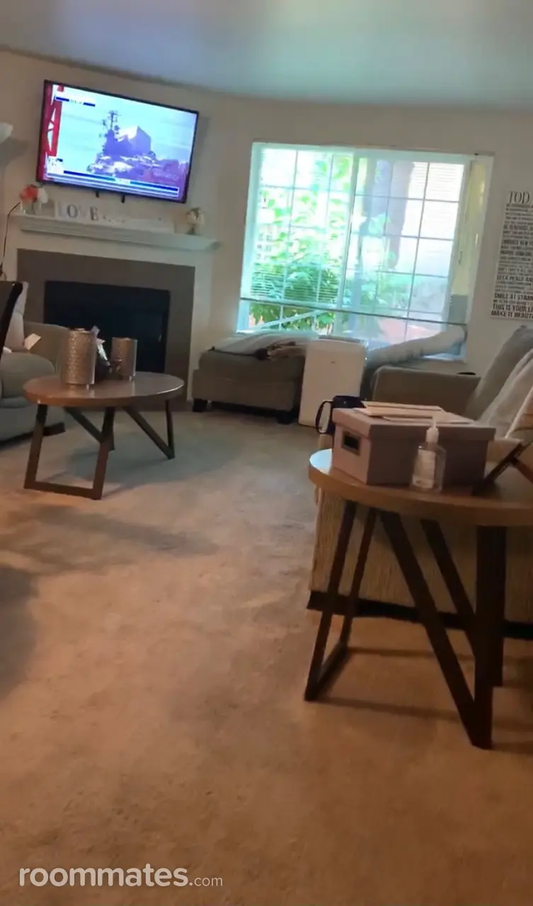 Profile photo 2 of 4