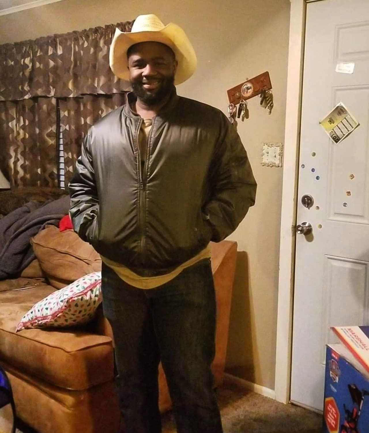 Profile photo 4 of 6