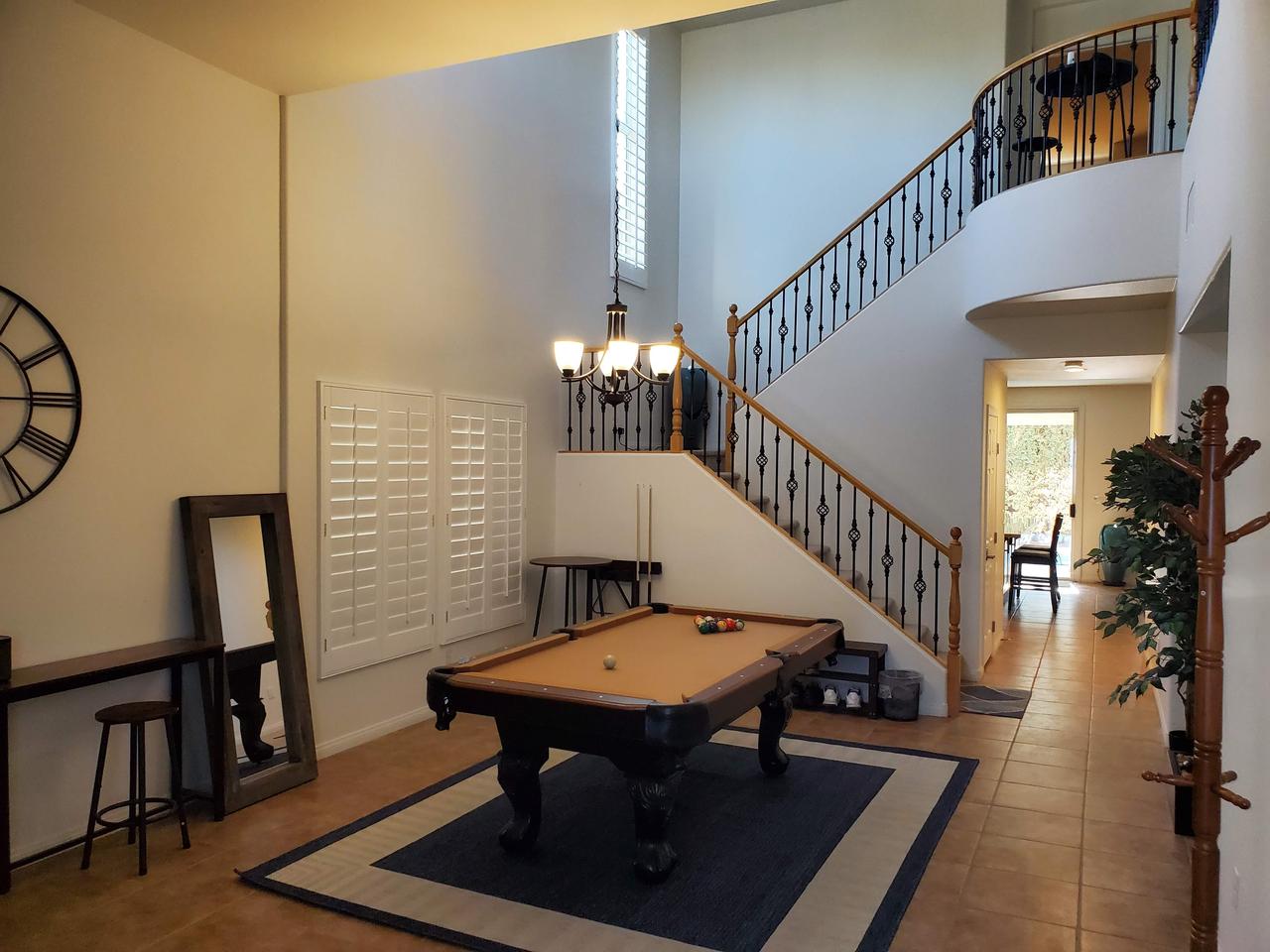 Profile photo 6 of 6