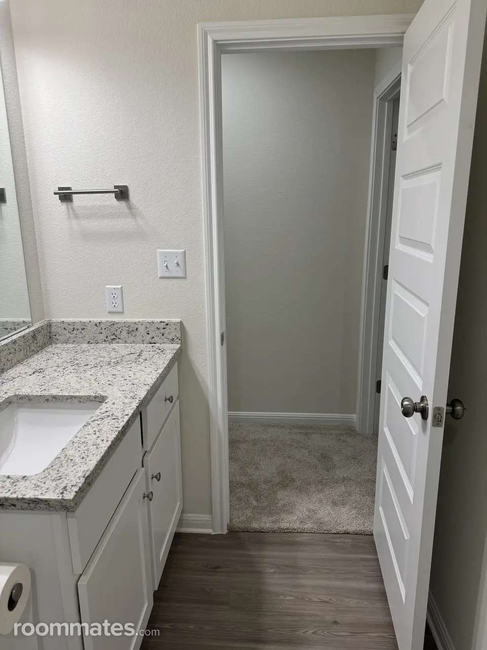 Profile photo 6 of 10