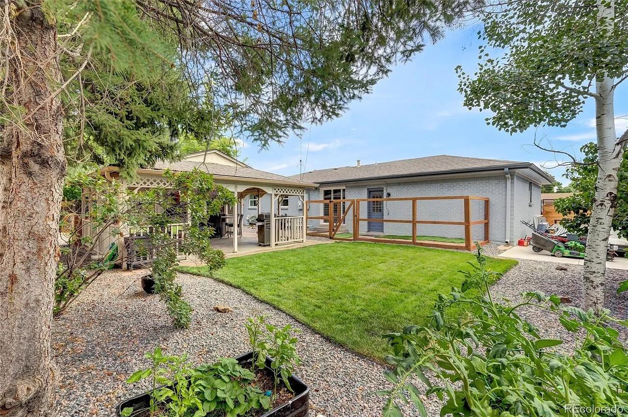 Profile photo 3 of 6