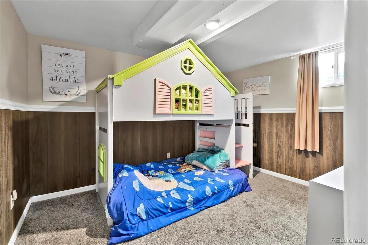 Profile photo 5 of 6