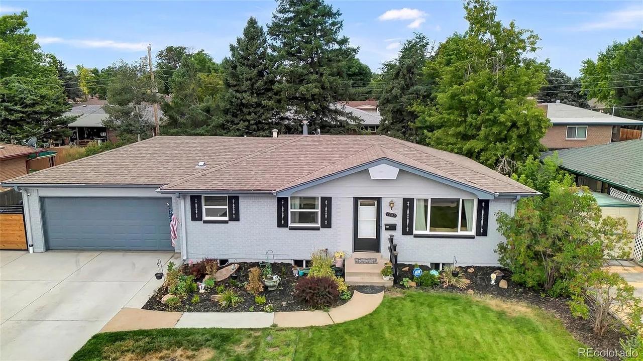 Profile photo 1 of 6