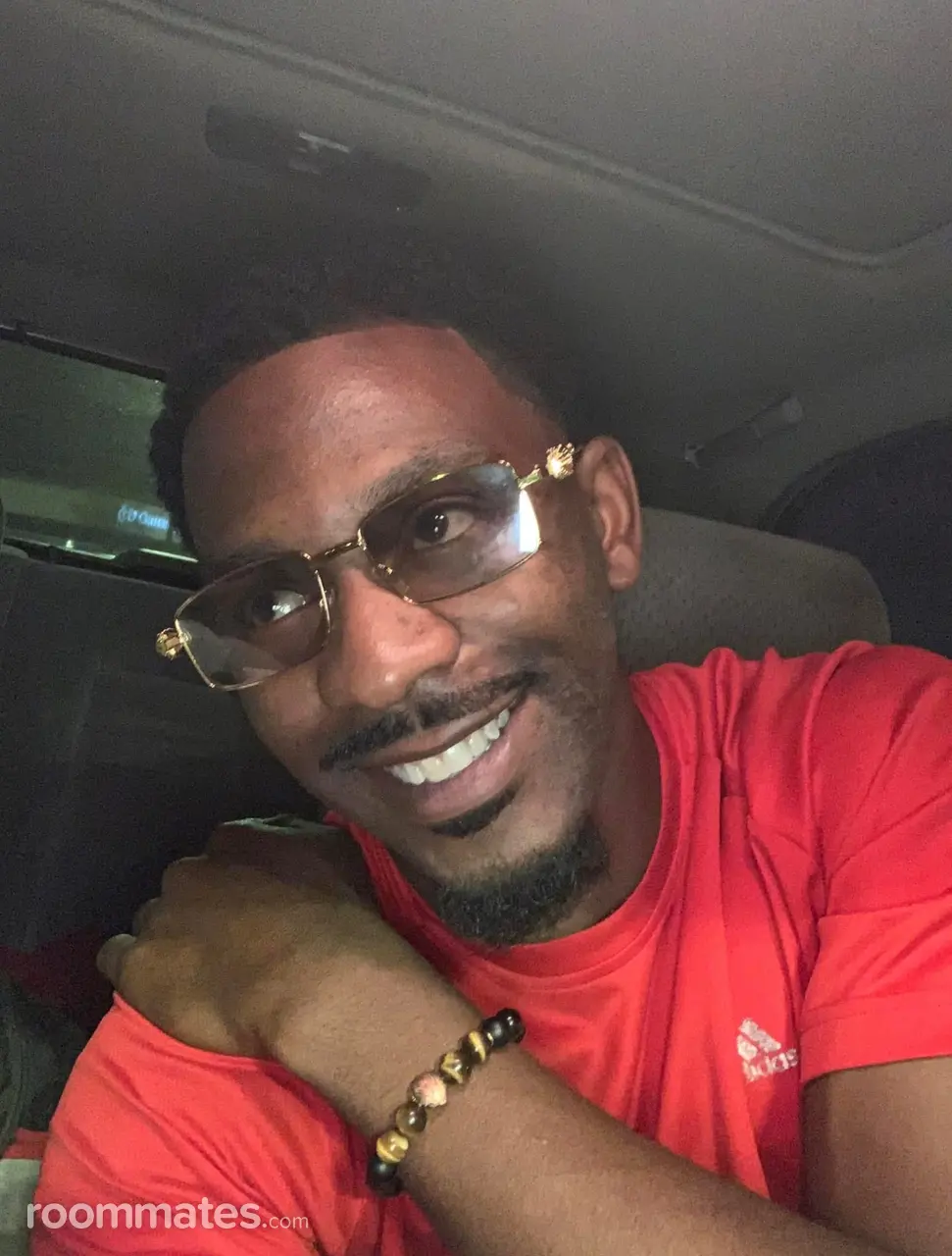 Profile photo 3 of 5