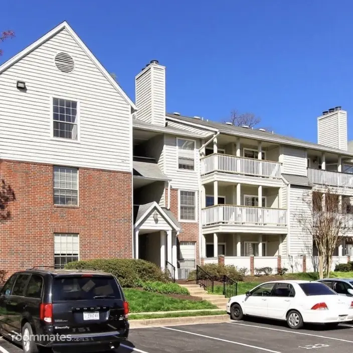 Room for rent in Fairfax, VA $1500, condo