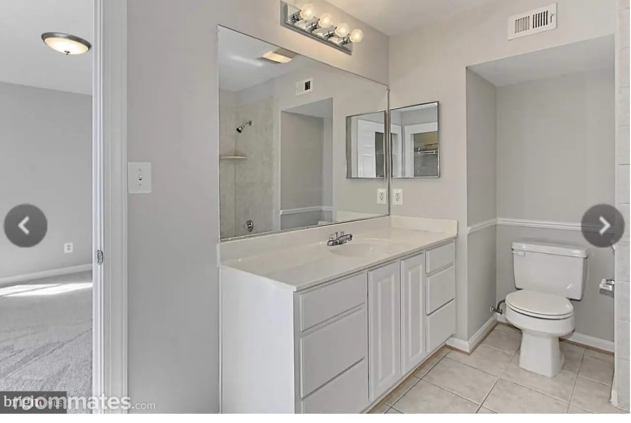 Profile photo 3 of 9