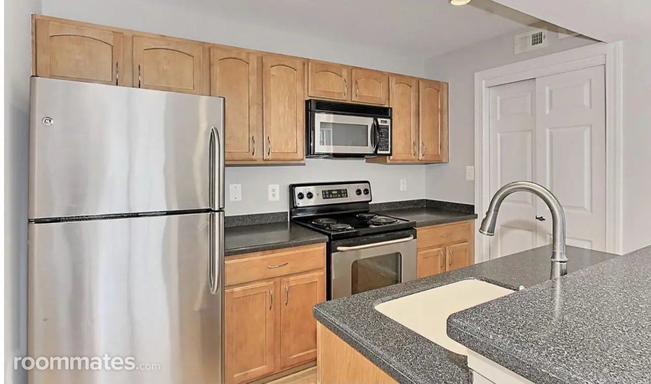 Profile photo 5 of 9