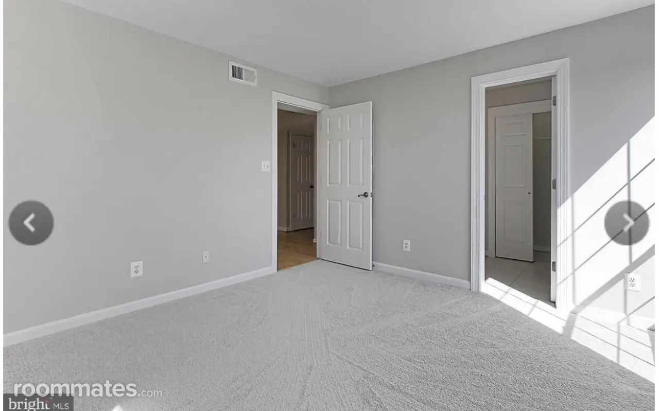 Profile photo 1 of 9