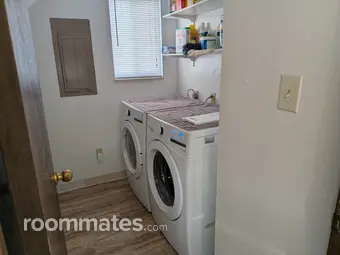 Room for rent in Pueblo, CO $433, townhouse