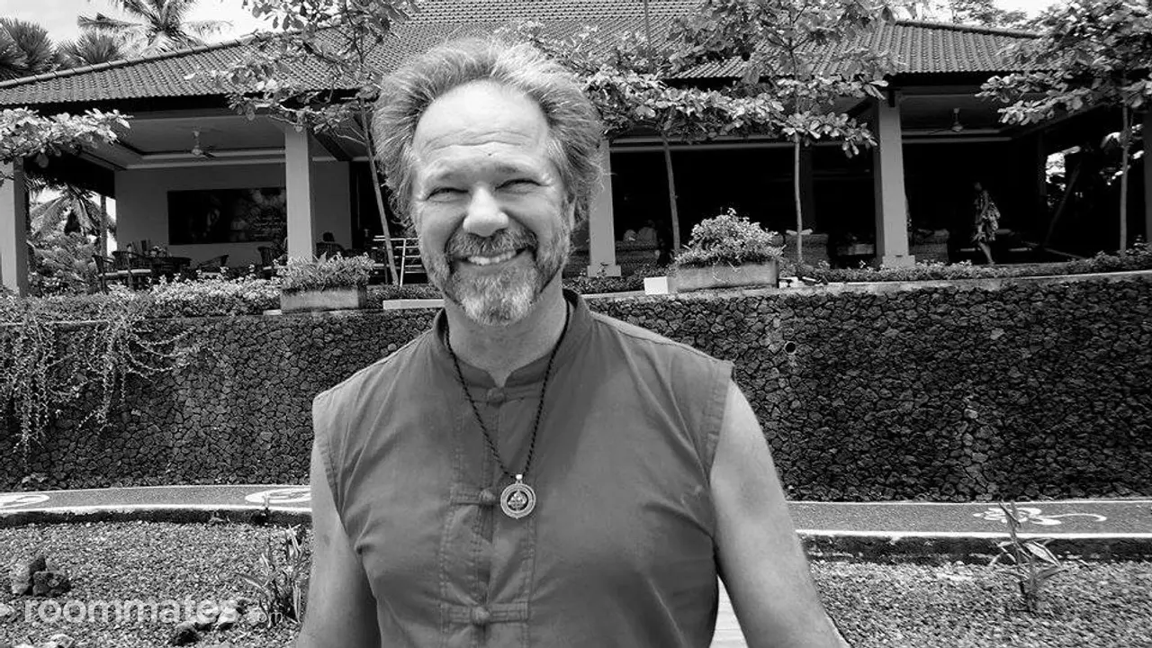 Profile photo 9 of 18