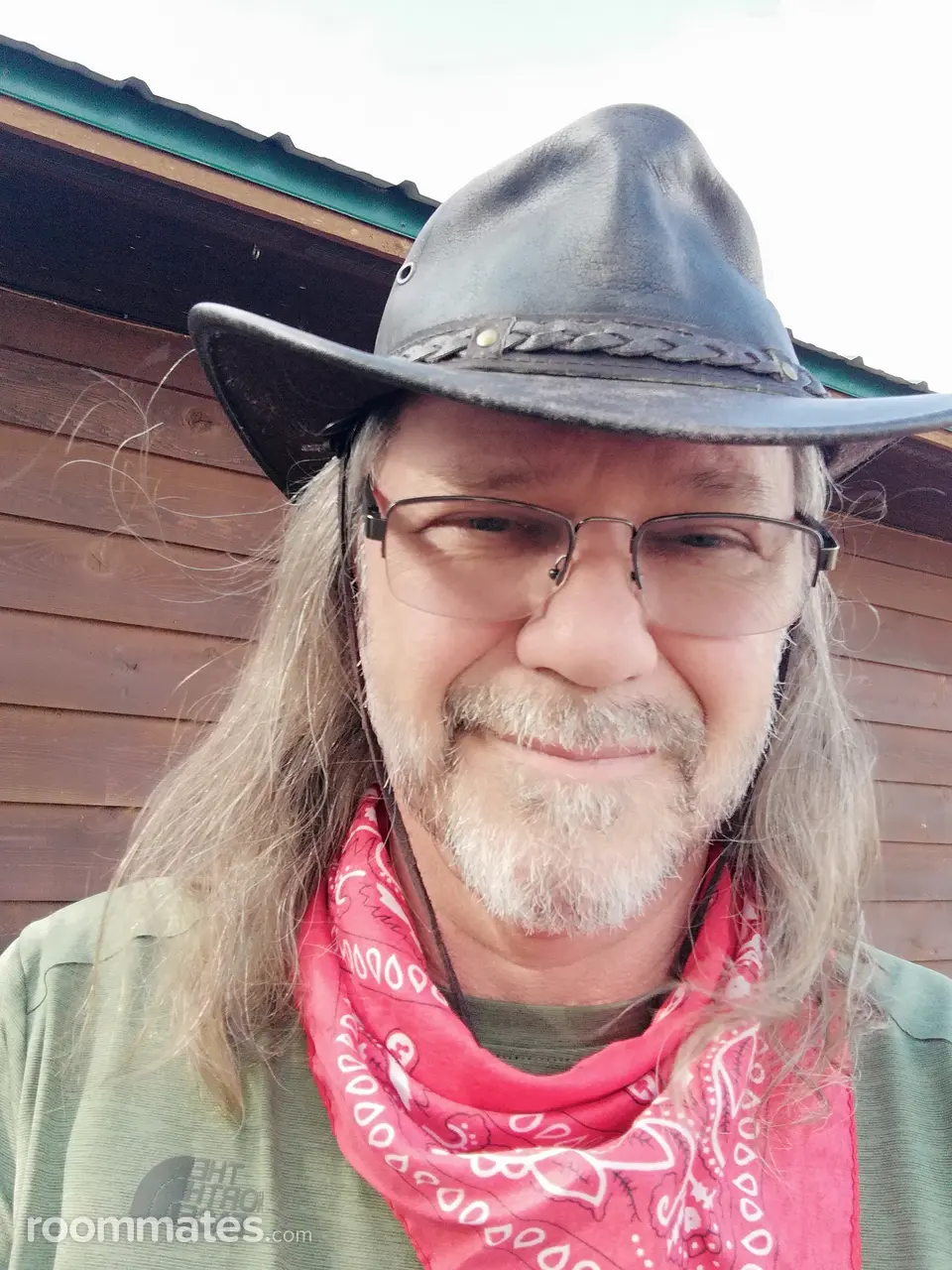 Profile photo 17 of 18