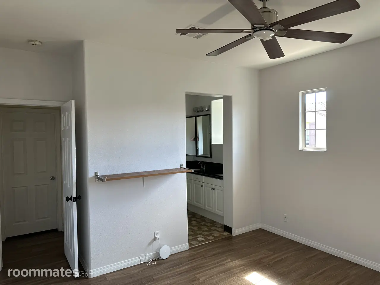 Profile photo 3 of 13