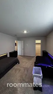 Room for rent in San Antonio, TX $1350, house