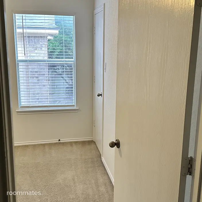 Room for rent in San Antonio, TX $600, house