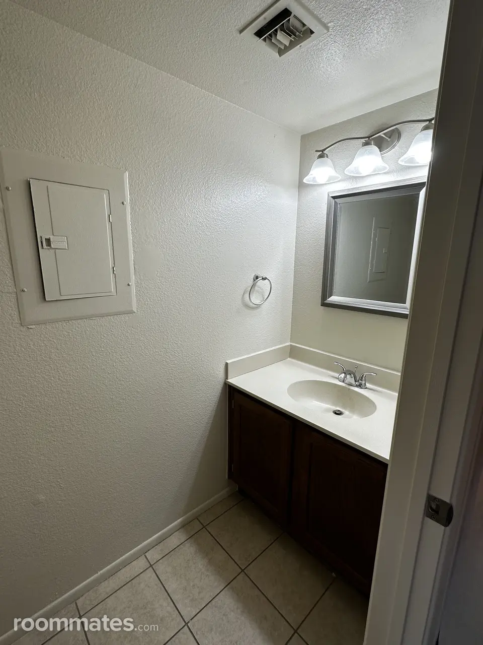 Profile photo 3 of 5