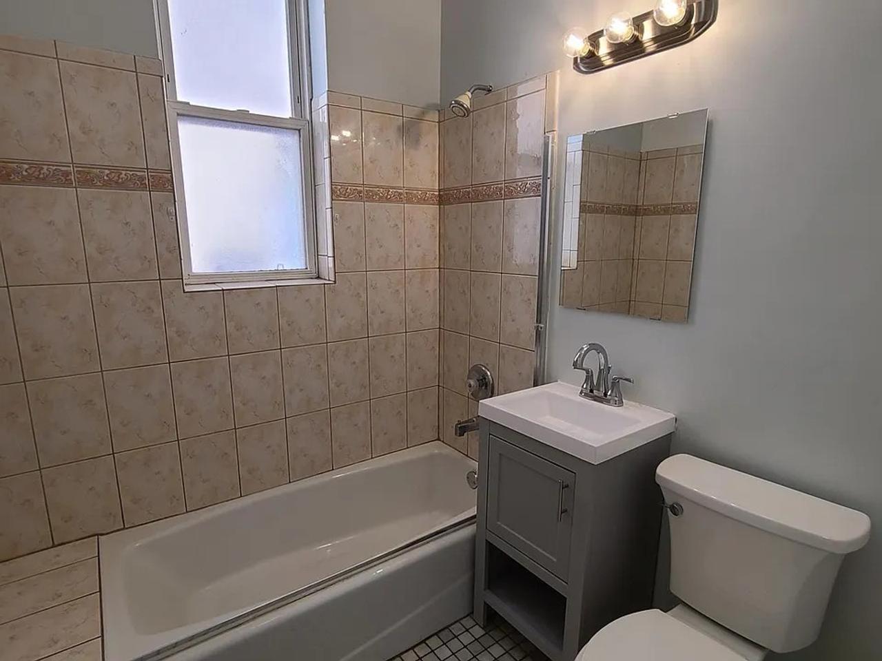 Profile photo 4 of 6