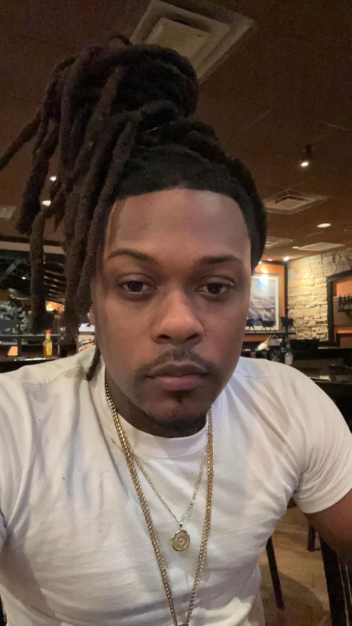 Profile photo 1 of 1