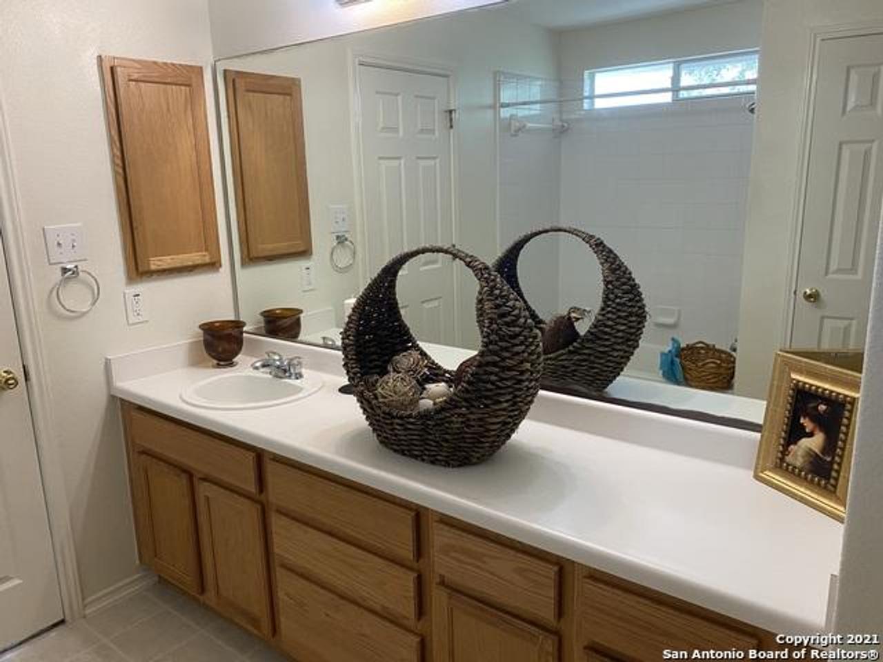 Profile photo 5 of 7