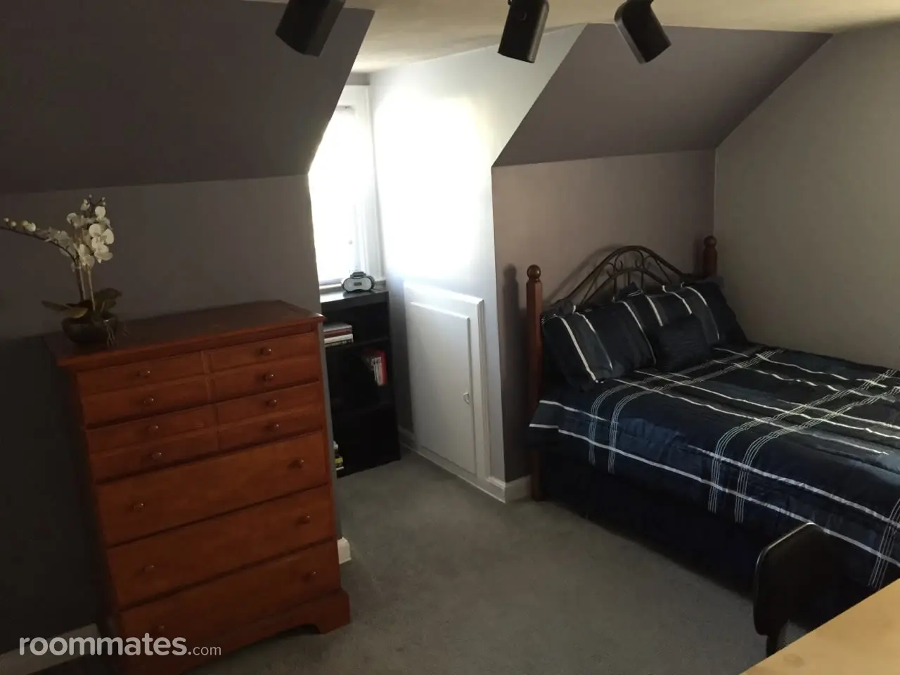 Profile photo 1 of 5