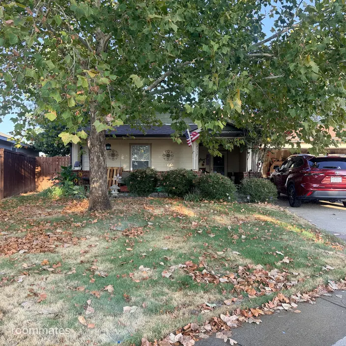 Room for rent in McKinney, TX $1000, house