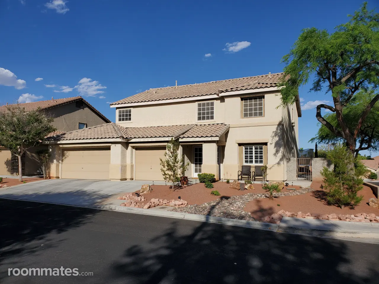 Profile photo 1 of 2