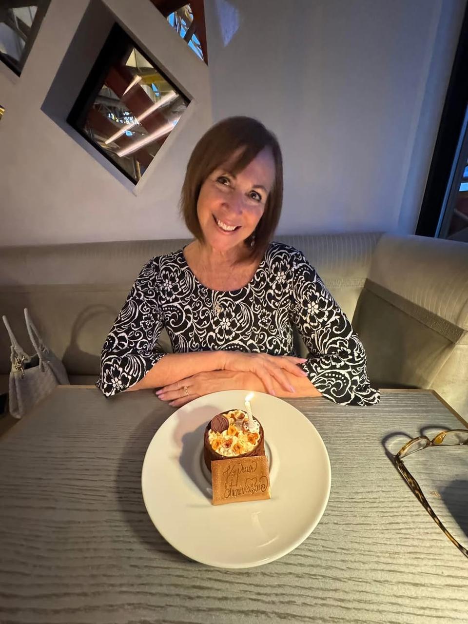 Profile photo 9 of 11