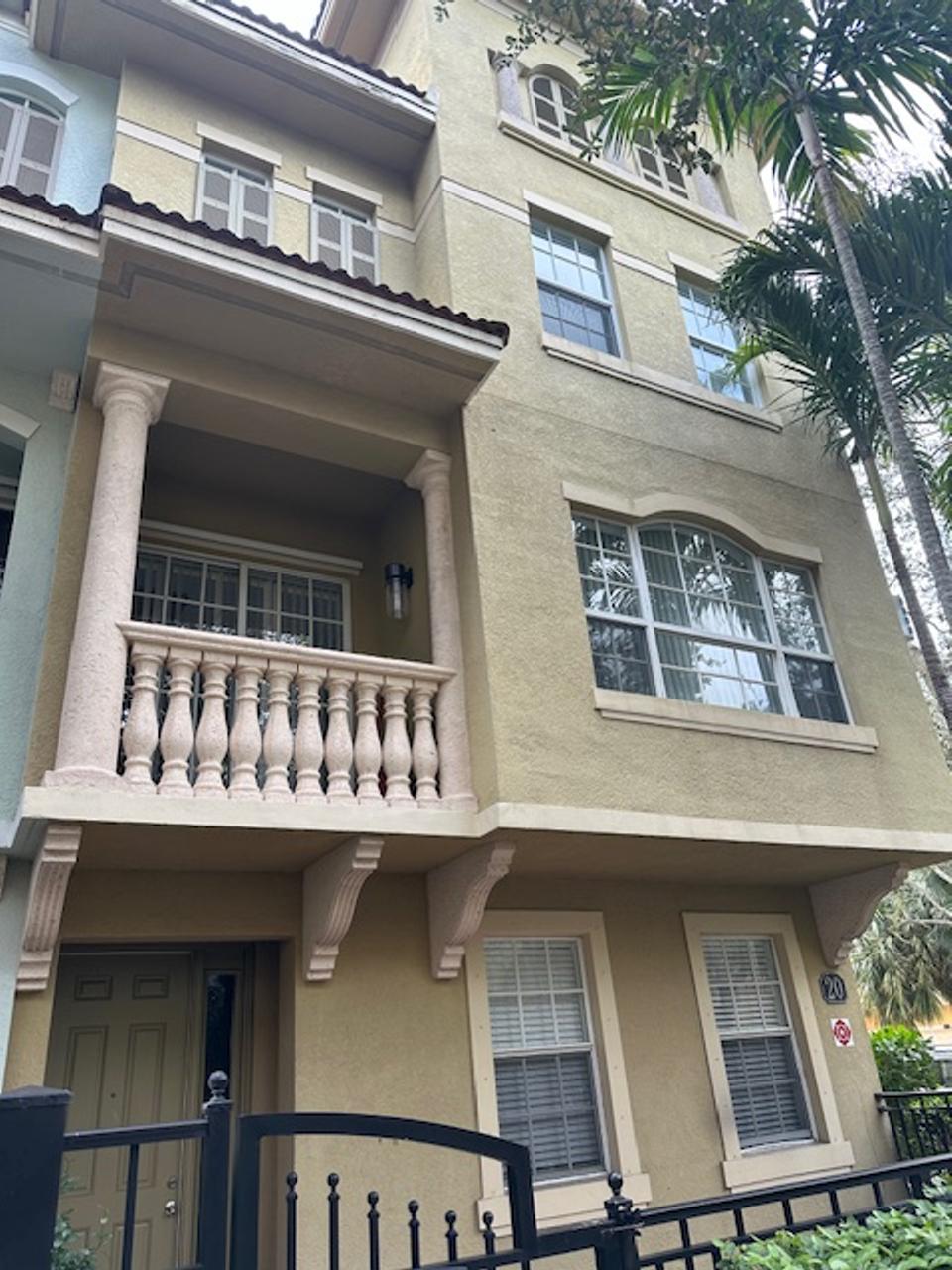 Profile photo 1 of 11