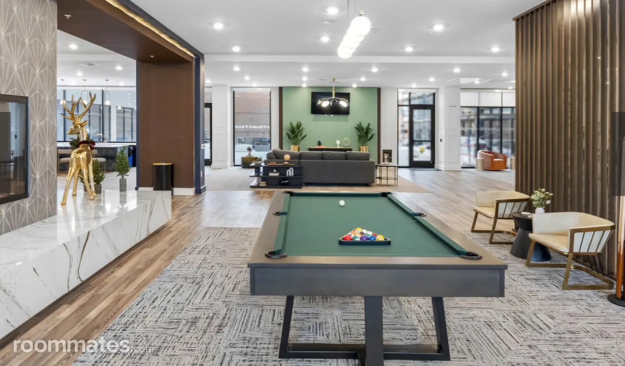 Profile photo 8 of 11