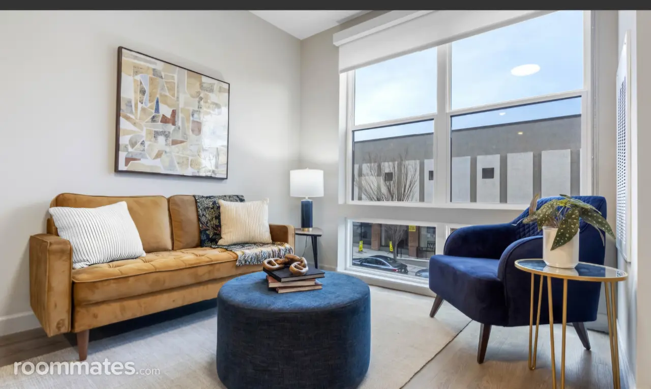 Profile photo 9 of 11