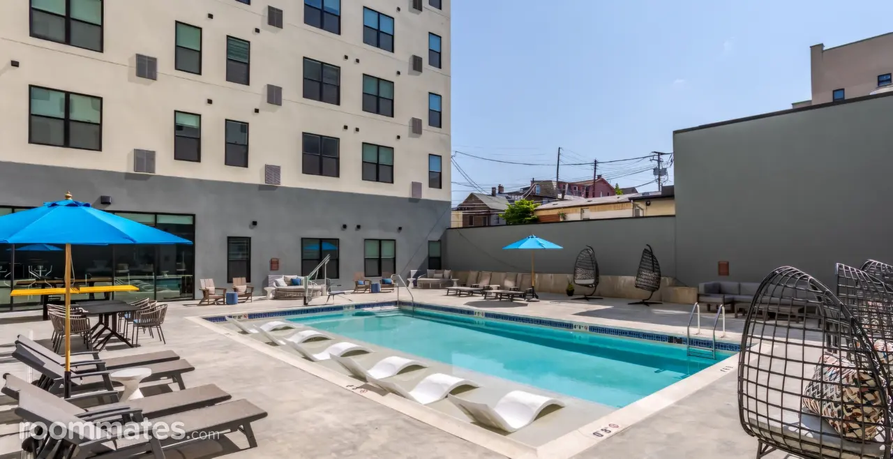 Profile photo 2 of 11