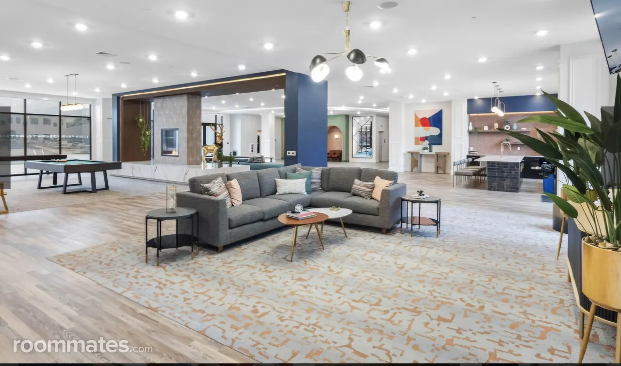 Profile photo 5 of 11