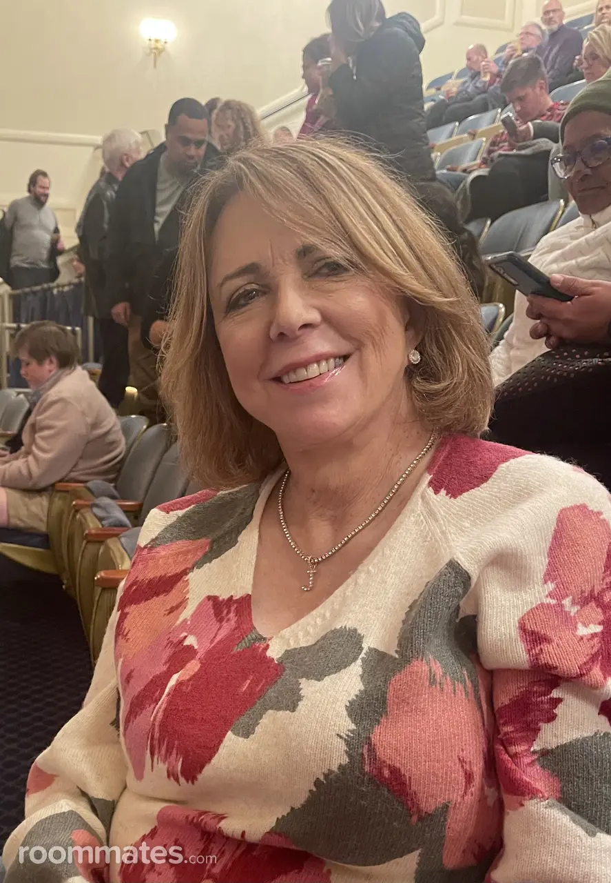 Profile photo 1 of 1