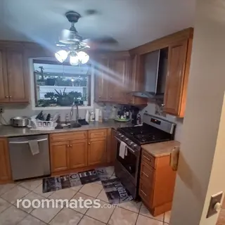 Room for rent in Hillside, NJ $950, house