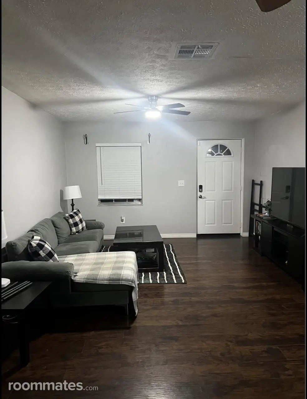 Profile photo 4 of 14