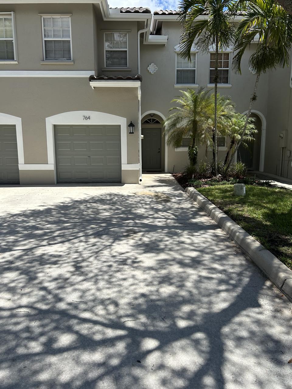 Profile photo 7 of 9