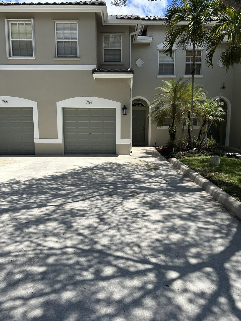 Profile photo 6 of 9