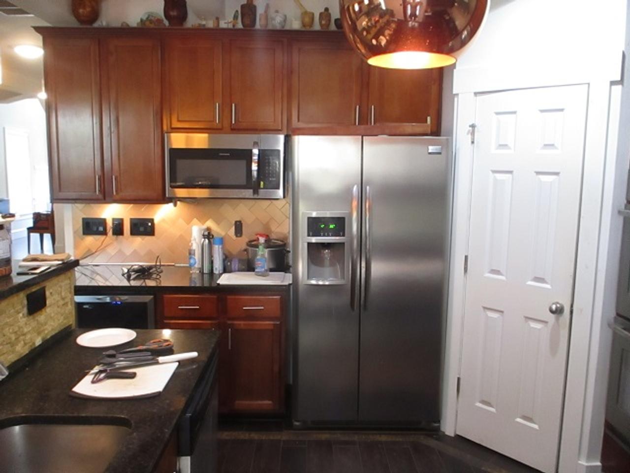 Profile photo 10 of 11