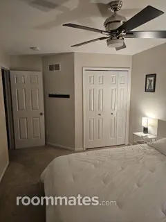 Room for rent in Ferndale, MI $800, house