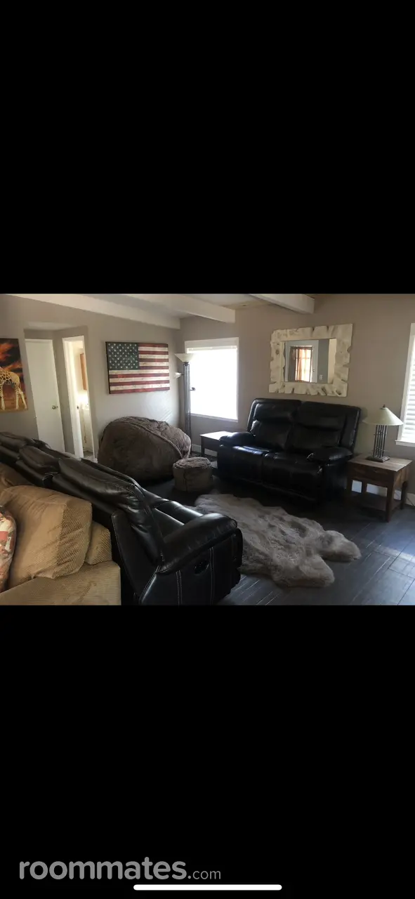 Profile photo 7 of 9