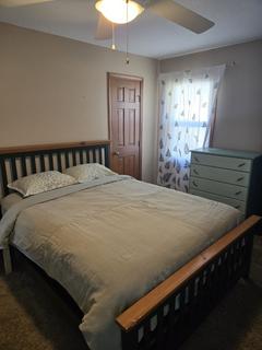 Room for rent in Lenexa, KS $750, house