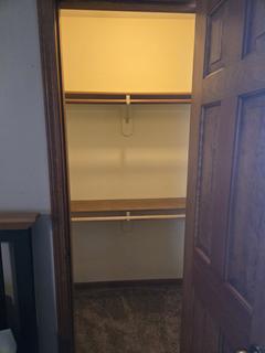 Room for rent in Lenexa, KS $750, house