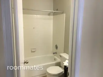 Room for rent in Manassas, VA $800, townhouse